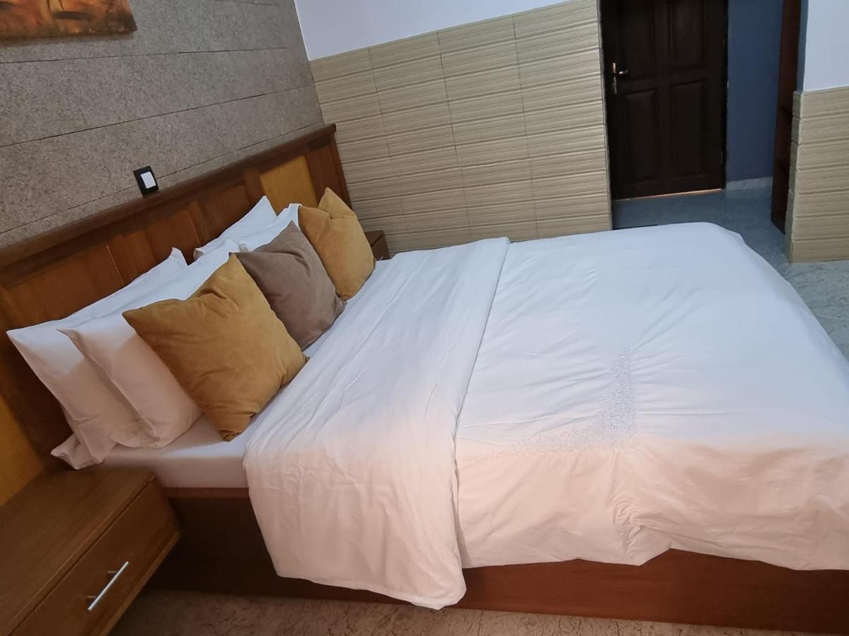 Appart Hotel Mireille Yaounde Ngoại thất bức ảnh