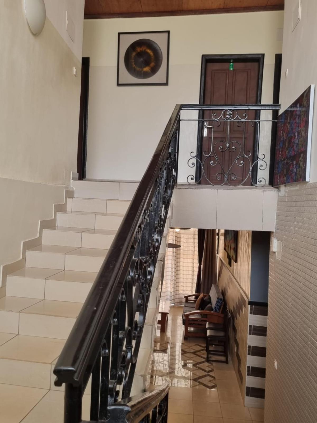 Appart Hotel Mireille Yaounde Ngoại thất bức ảnh