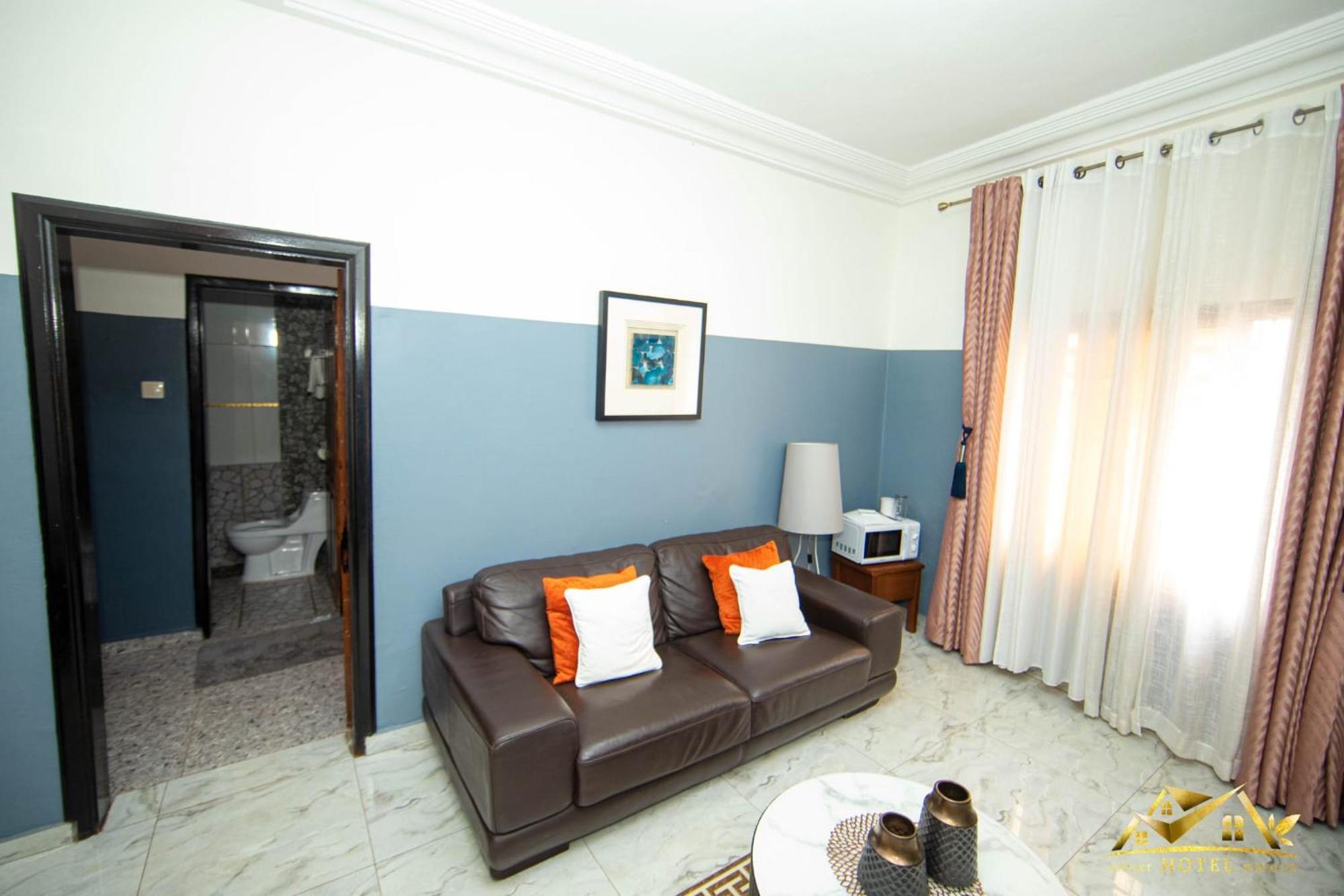 Appart Hotel Mireille Yaounde Ngoại thất bức ảnh